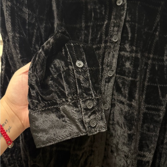 Torrid Madison Velvet Burnout Button Up Shirt - Picture 8 of 8